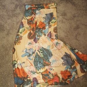 LuLaRoe Maxi Skirt M